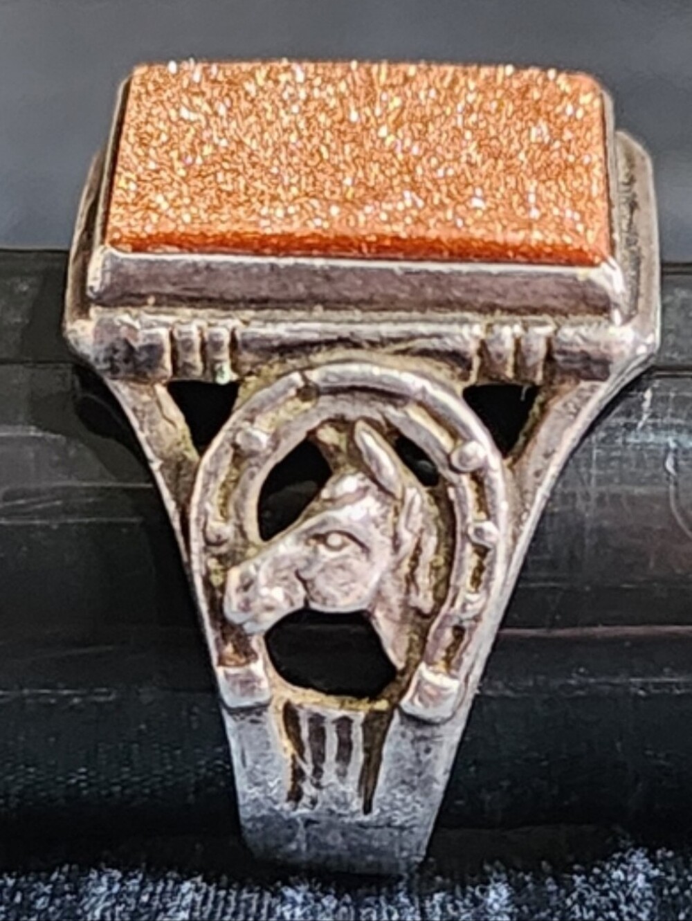 Goldstone Horsehead Sterling Silver Vintage Signet Ring Luck Horse Shoe Head 8.5